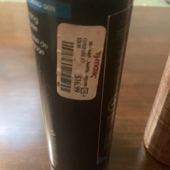 Self tanner - Picture 2 of 3